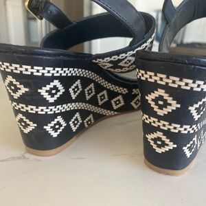 Tory Burch black and white wedge